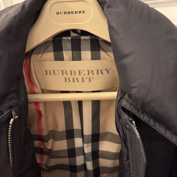 Burberry Brit Puffer Jacket in Black, size Medium - Picture 2 of 14